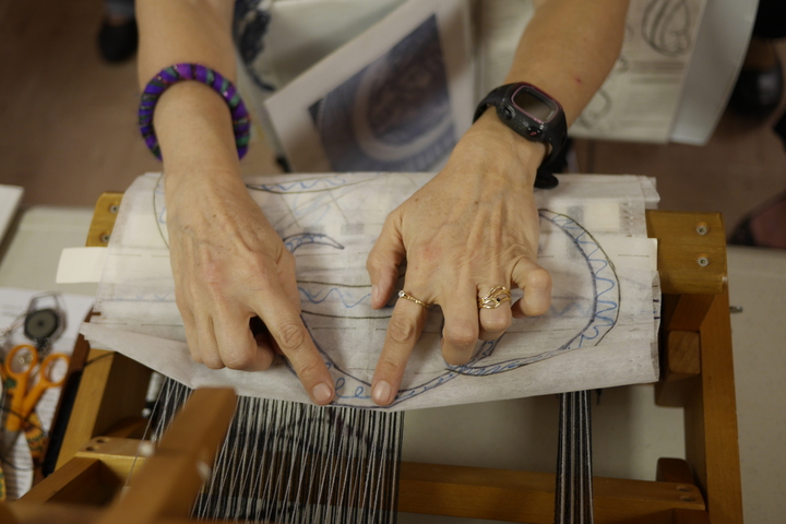 Nadine shows us how she uses her tracings as a design guide during the weaving process